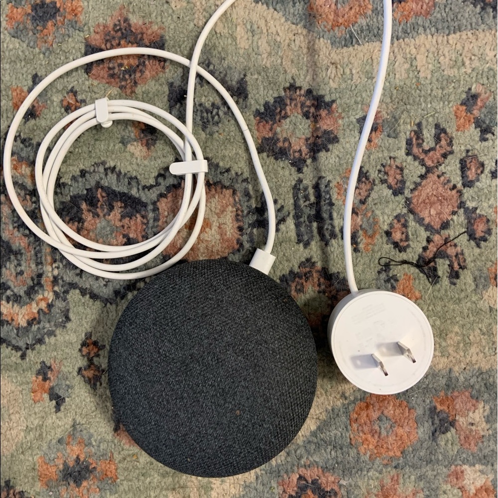 Google Nest Mini, like new!